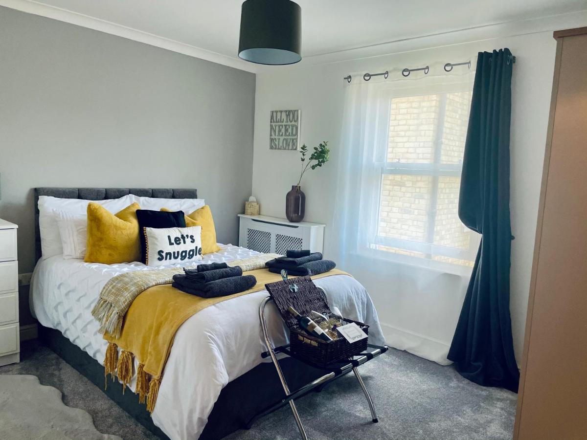 Centrally Located A Home From Home - Free Parking Canterbury Exterior foto